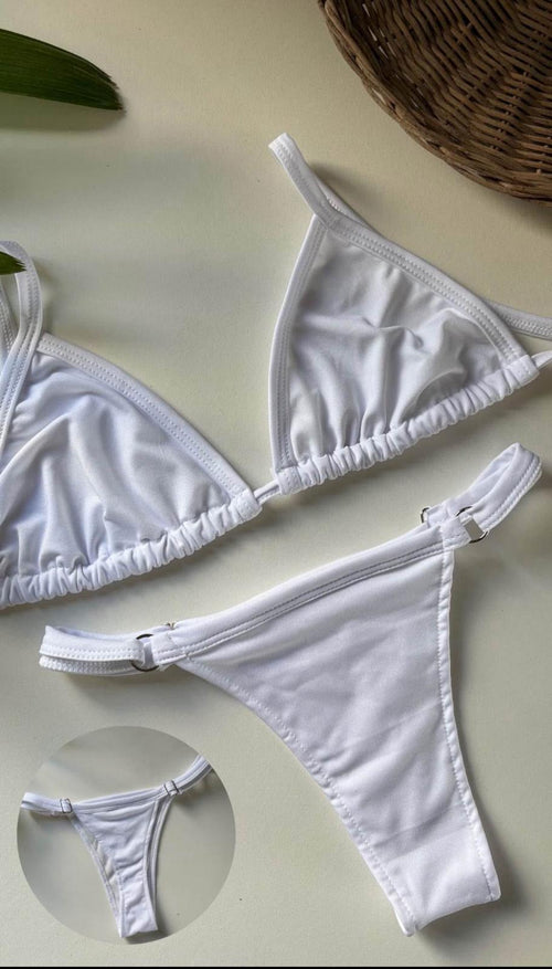 Bikini Evelyn