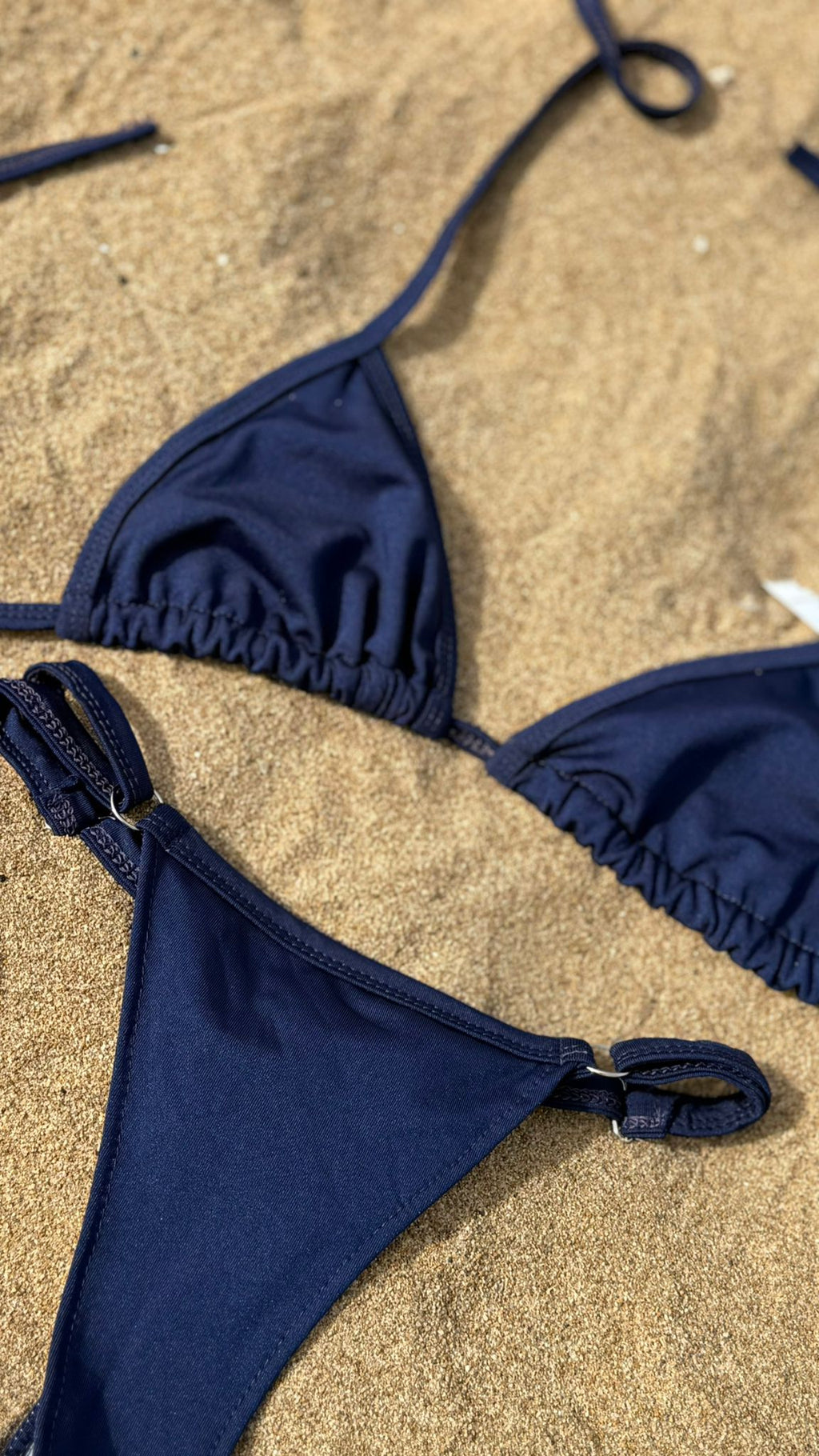 Bikini Evelyn