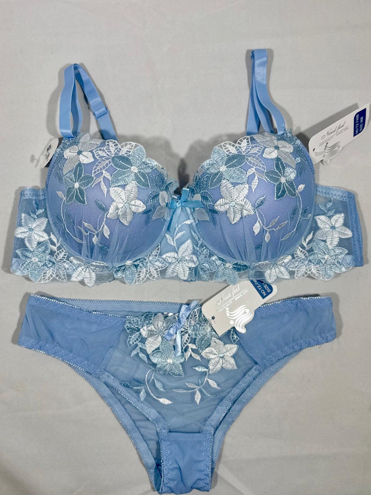 Conjunto Armado Con Push Up y Encaje