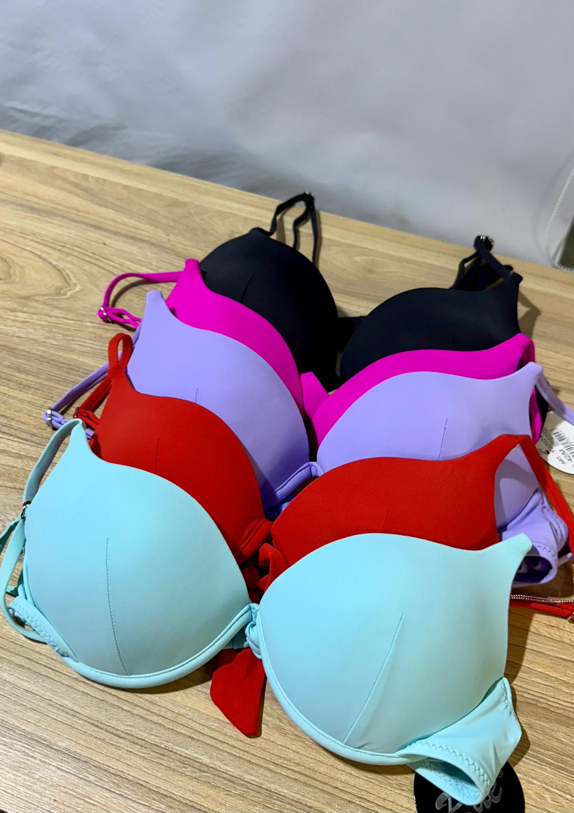 Parte de Arriba Marca Rae -Kylie